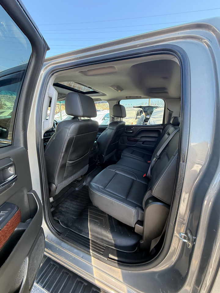 GMC Sierra 1500 4WD Crew Cab 143.5" SLT 2017