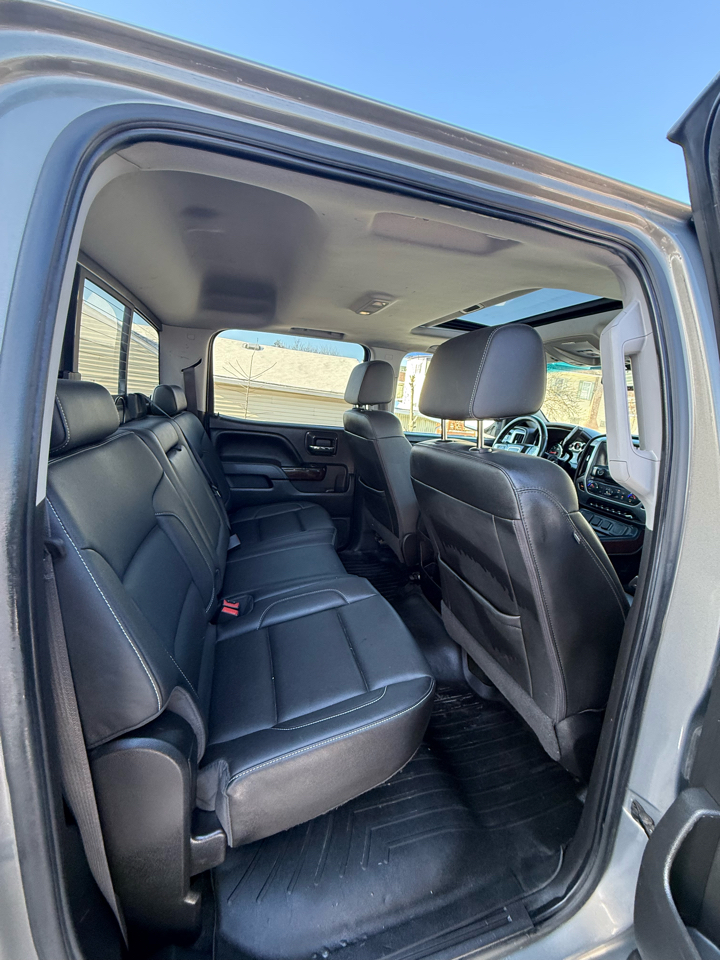 GMC Sierra 1500 4WD Crew Cab 143.5" SLT 2017