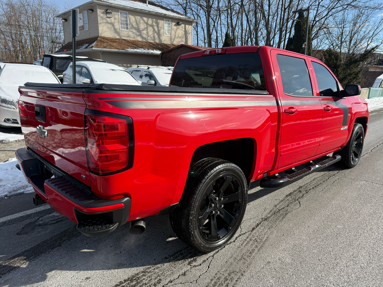 Chevrolet Silverado 1500 4WD Crew Cab 143.5" LT w/2LT 2017