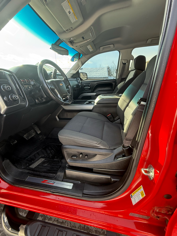 Chevrolet Silverado 1500 4WD Crew Cab 143.5" LT w/2LT 2017