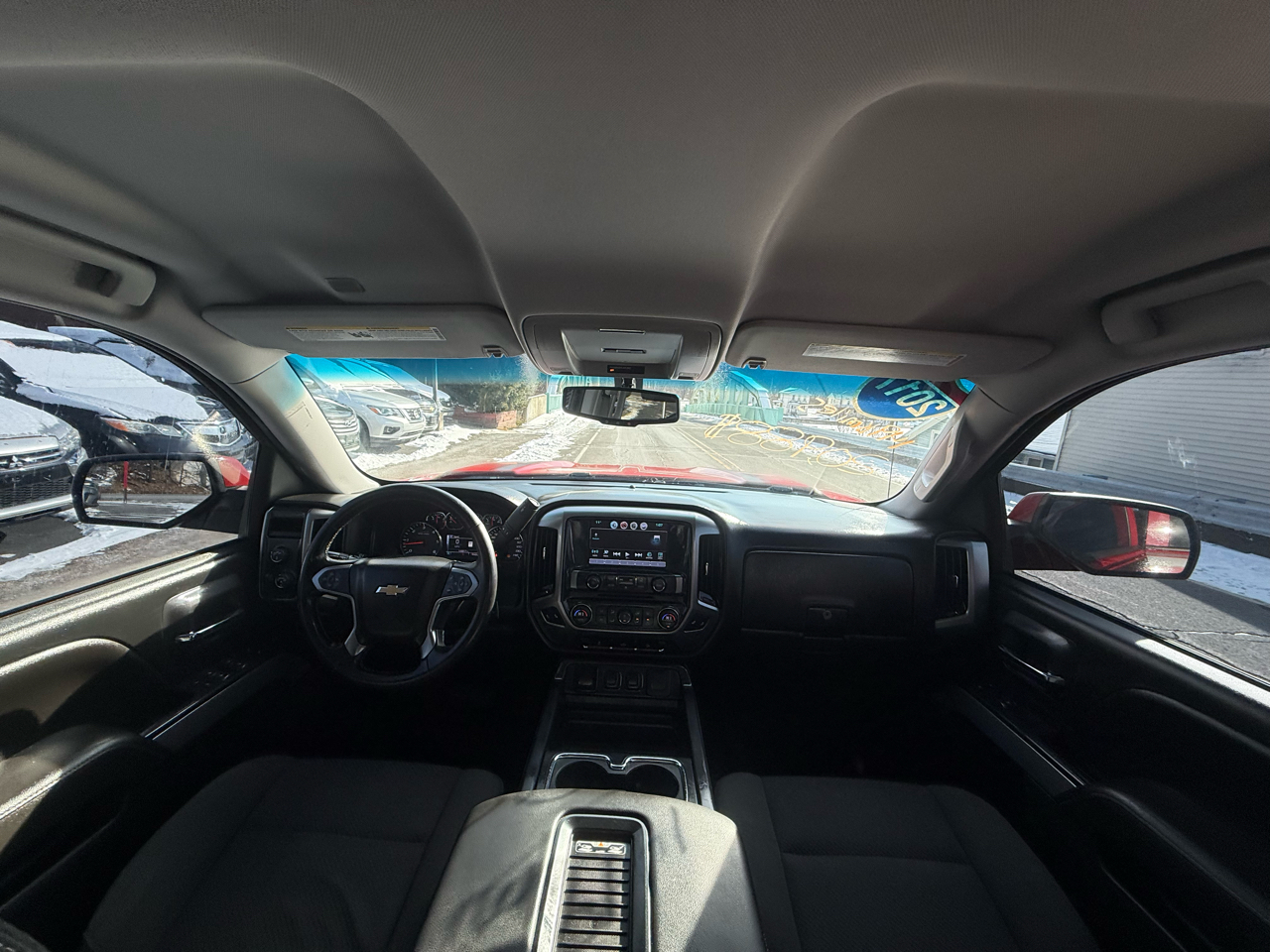 Chevrolet Silverado 1500 4WD Crew Cab 143.5" LT w/2LT 2017