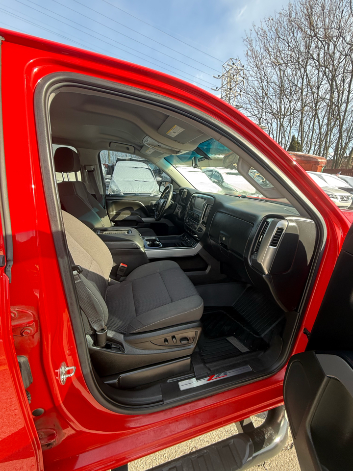 Chevrolet Silverado 1500 4WD Crew Cab 143.5" LT w/2LT 2017