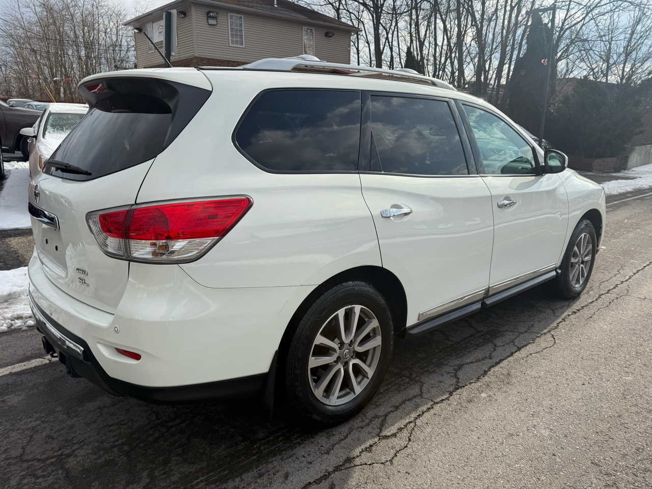 Nissan Pathfinder 4WD 4dr SL 2014