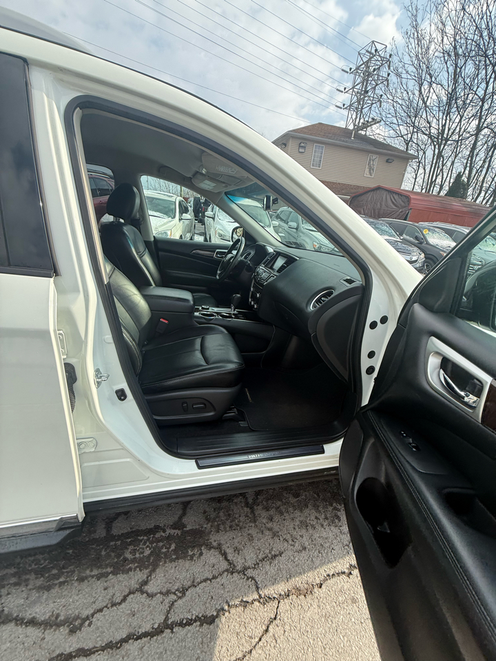 Nissan Pathfinder 4WD 4dr SL 2014