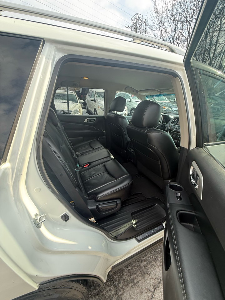 Nissan Pathfinder 4WD 4dr SL 2014