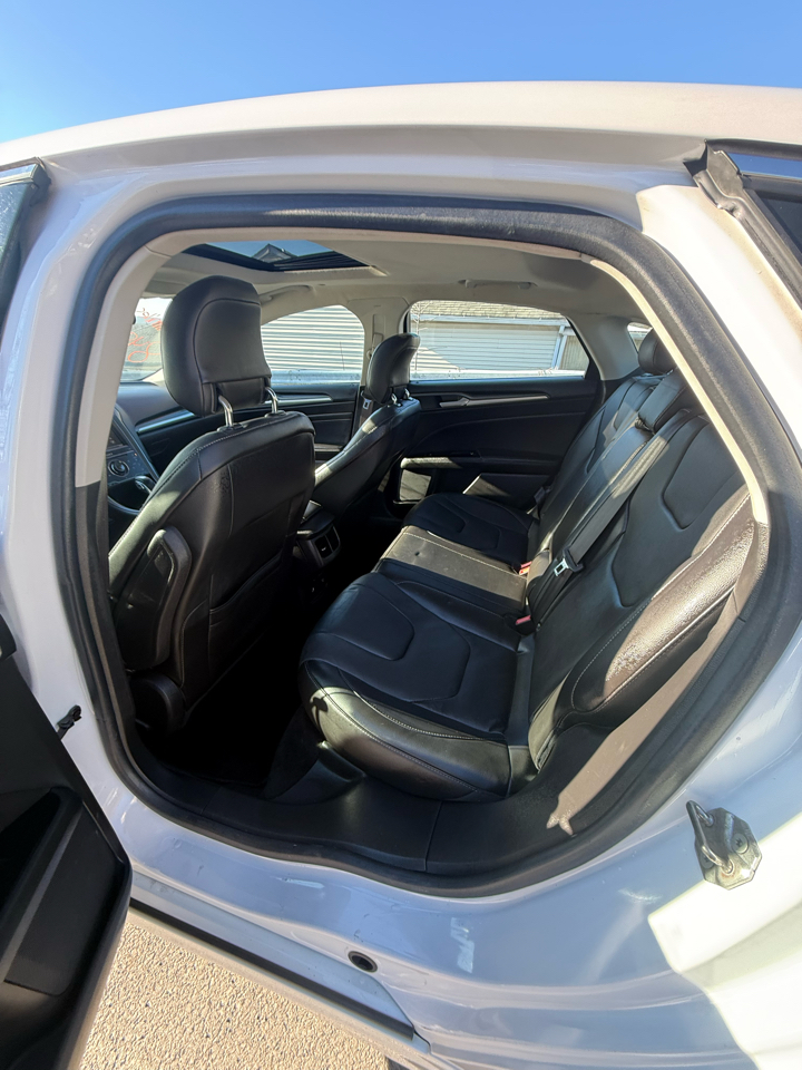 Ford Fusion 4dr Sdn Titanium Hybrid FWD 2013