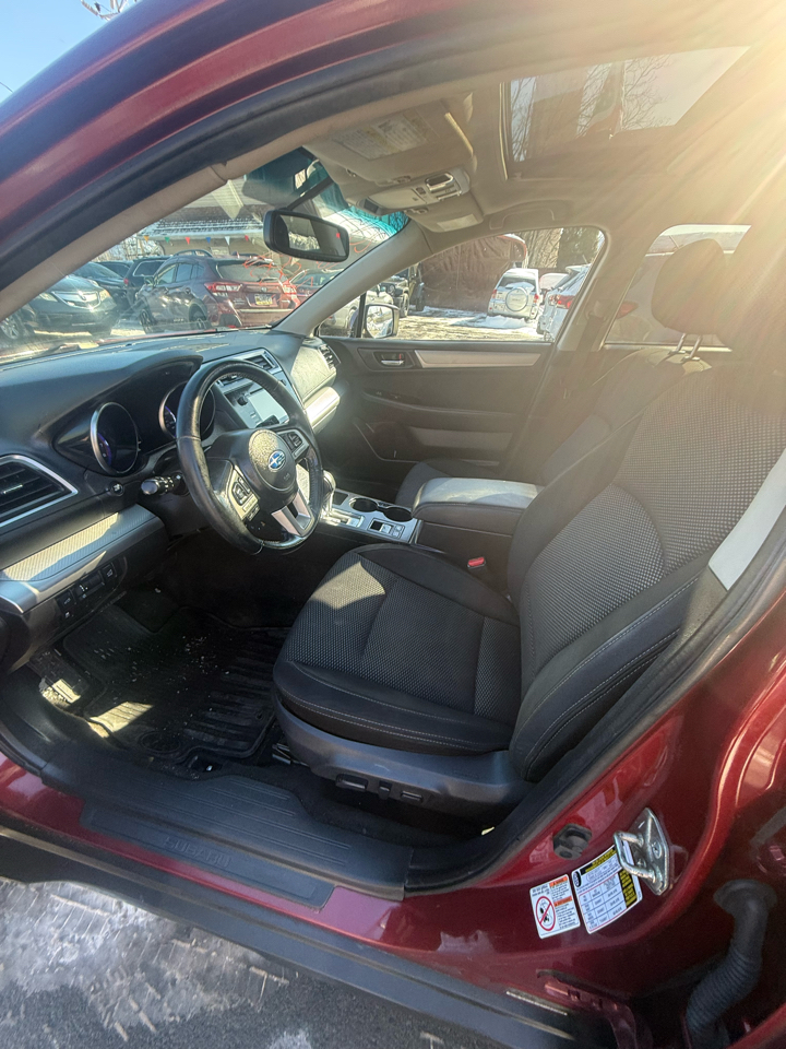 Subaru Outback 4dr Wgn 2.5i Premium PZEV 2015