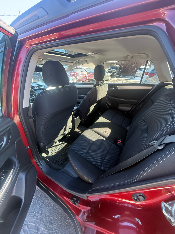 Subaru Outback 4dr Wgn 2.5i Premium PZEV 2015