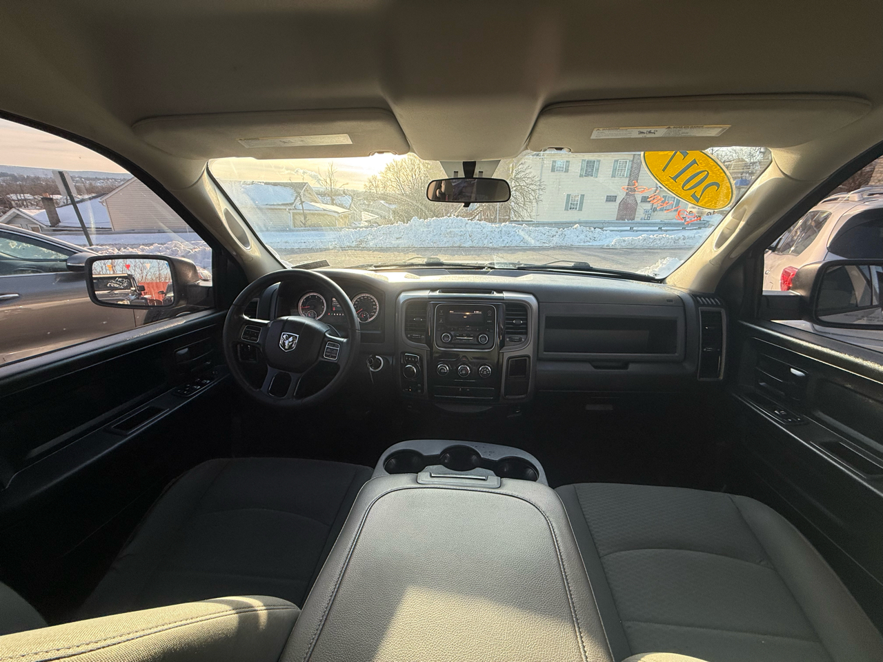 RAM 1500 Express 4x4 Quad Cab 6'4" Box 2017