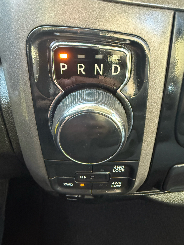 RAM 1500 Express 4x4 Quad Cab 6'4" Box 2017