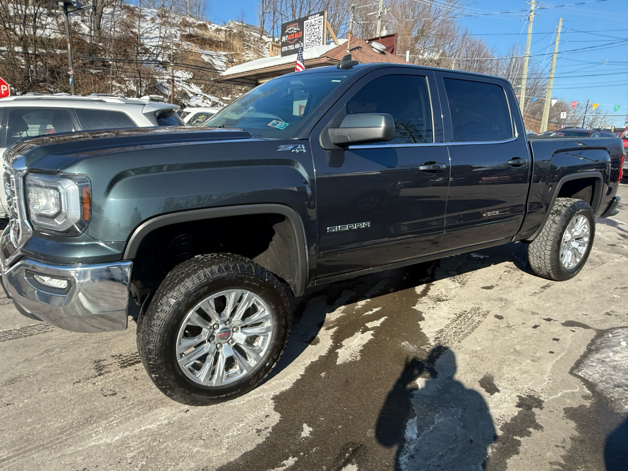 GMC Sierra 1500 4WD Crew Cab 143.5" SLE 2017