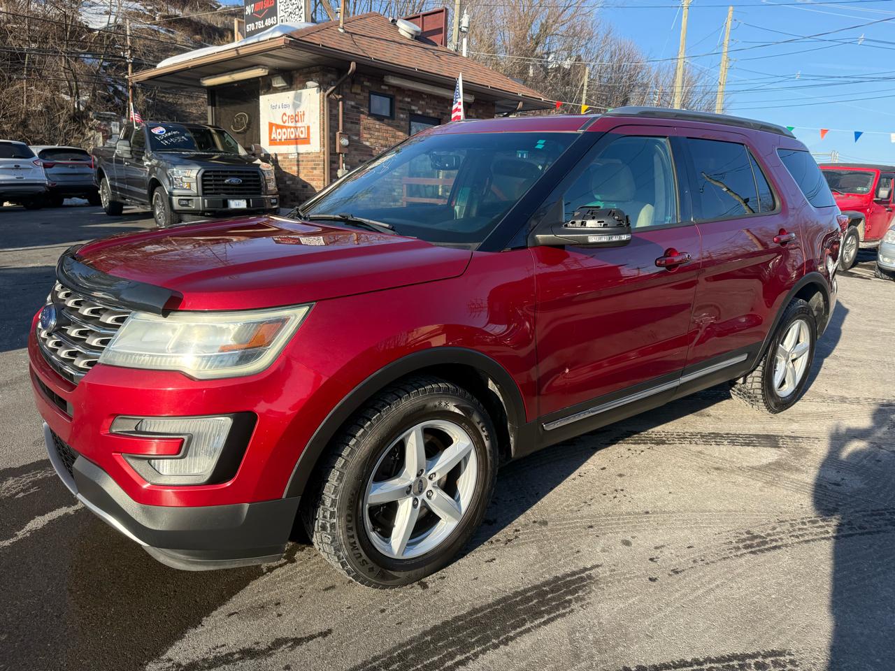 Ford Explorer 4WD 4dr XLT 2016