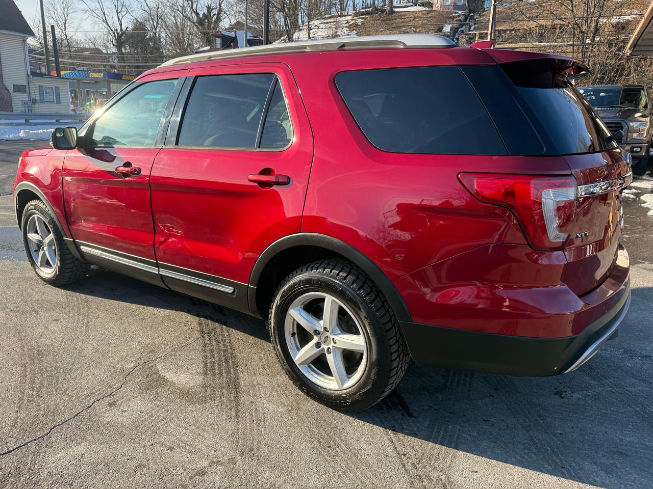 Ford Explorer 4WD 4dr XLT 2016