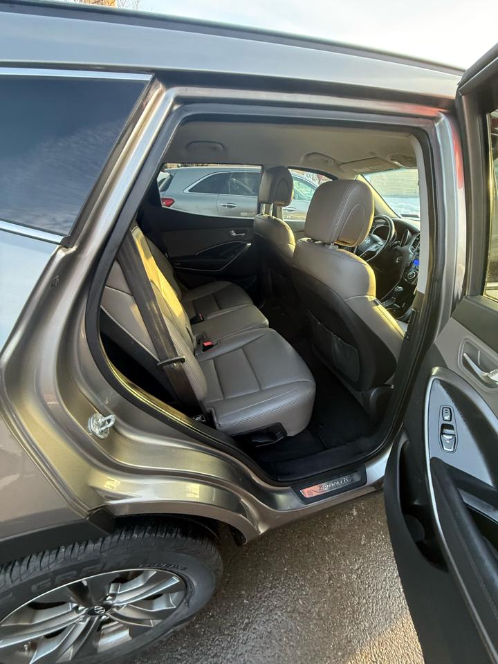 Hyundai Santa Fe FWD 4dr Sport 2013