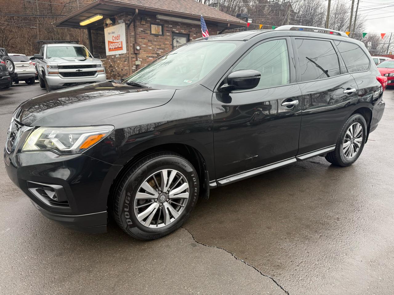 Nissan Pathfinder 4x4 S 2019