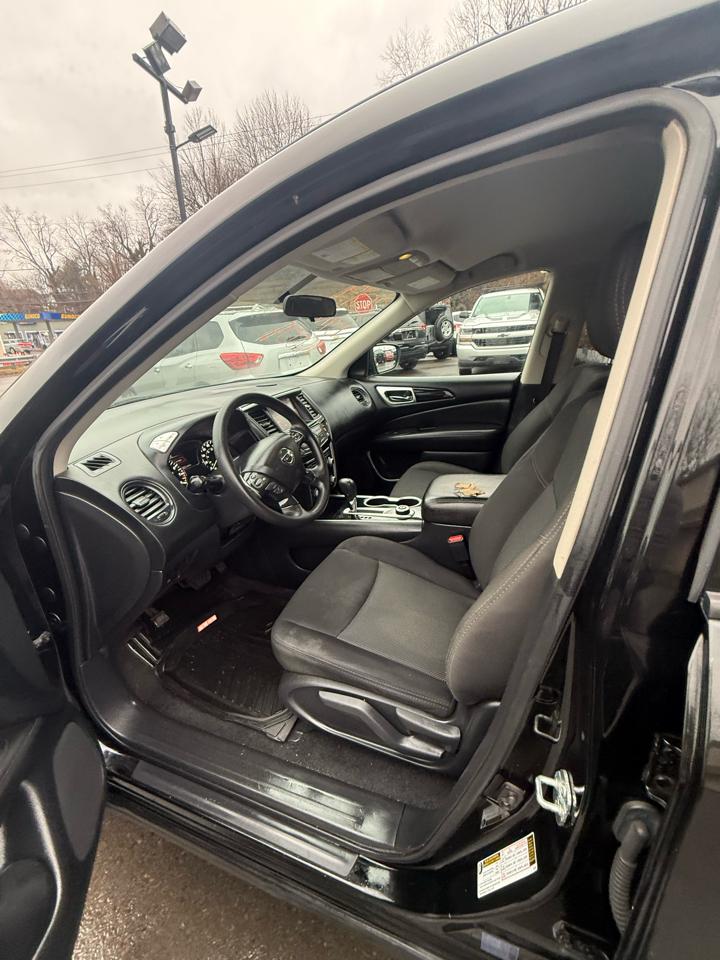 Nissan Pathfinder 4x4 S 2019