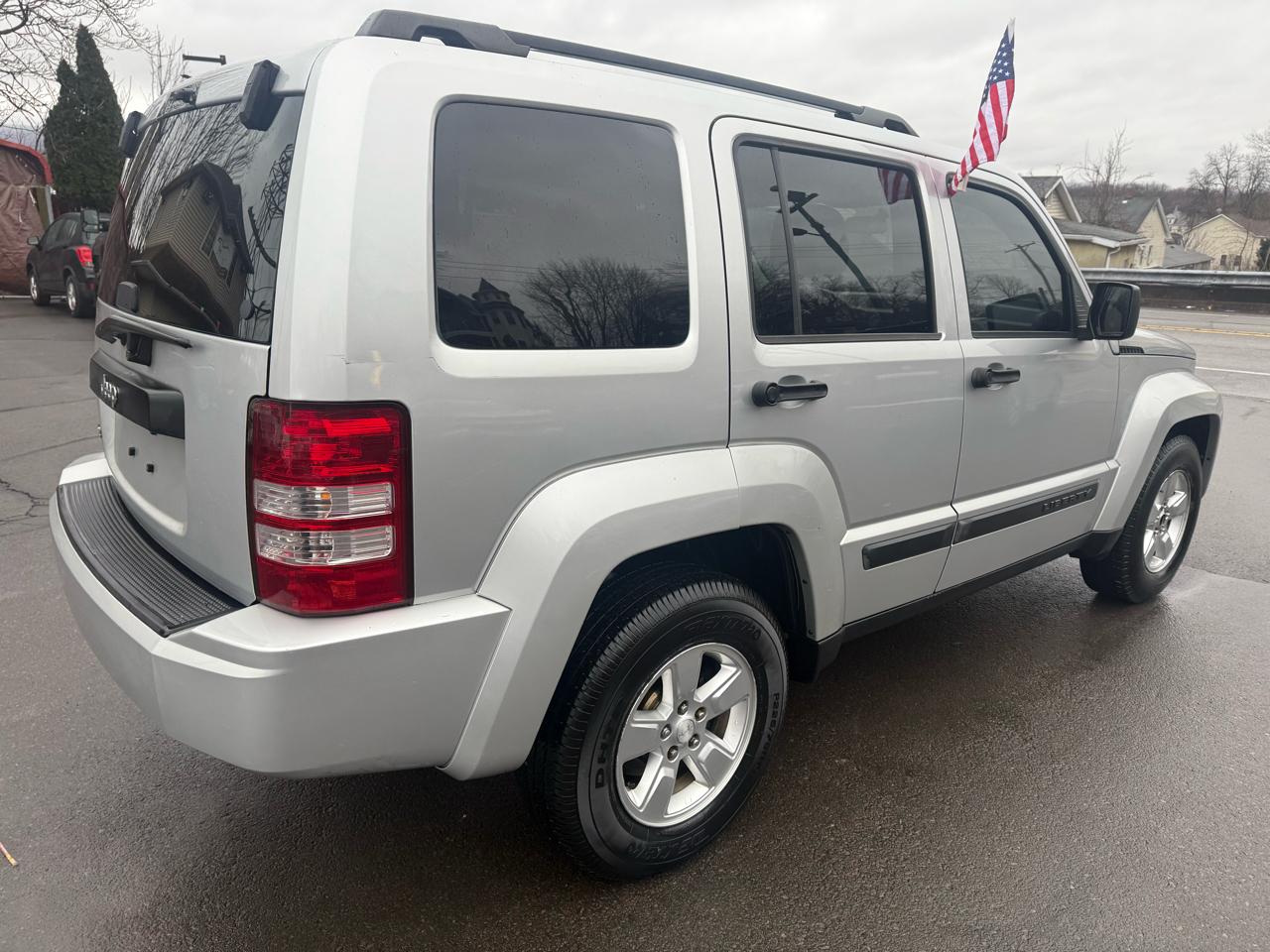 Jeep Liberty 4WD 4dr Sport 2012