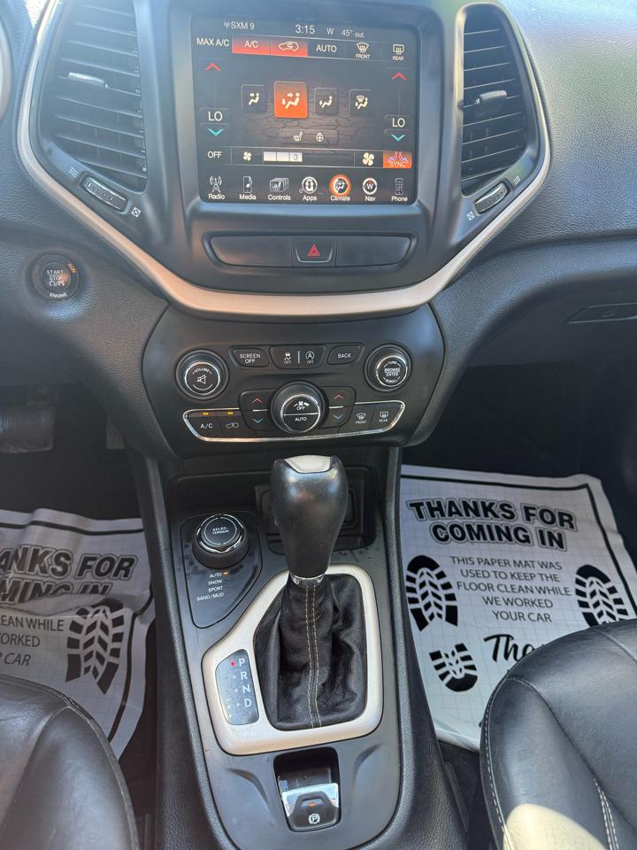 Jeep Cherokee 4WD 4dr Limited 2015