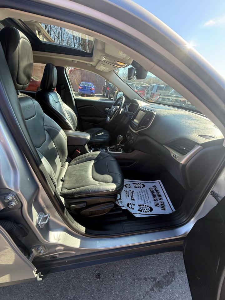 Jeep Cherokee 4WD 4dr Limited 2015