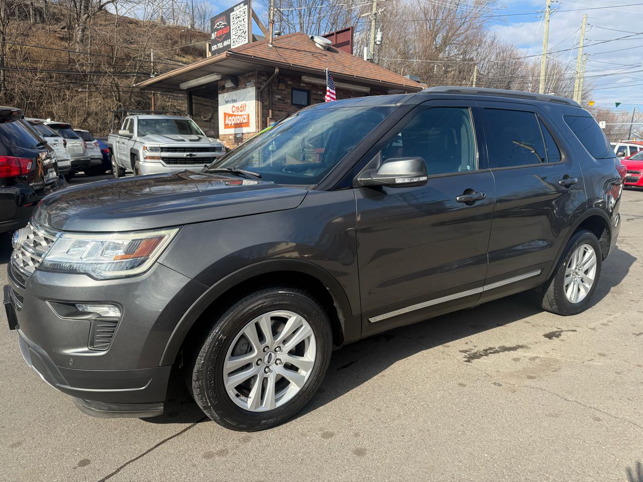 Ford Explorer XLT 4WD 2018