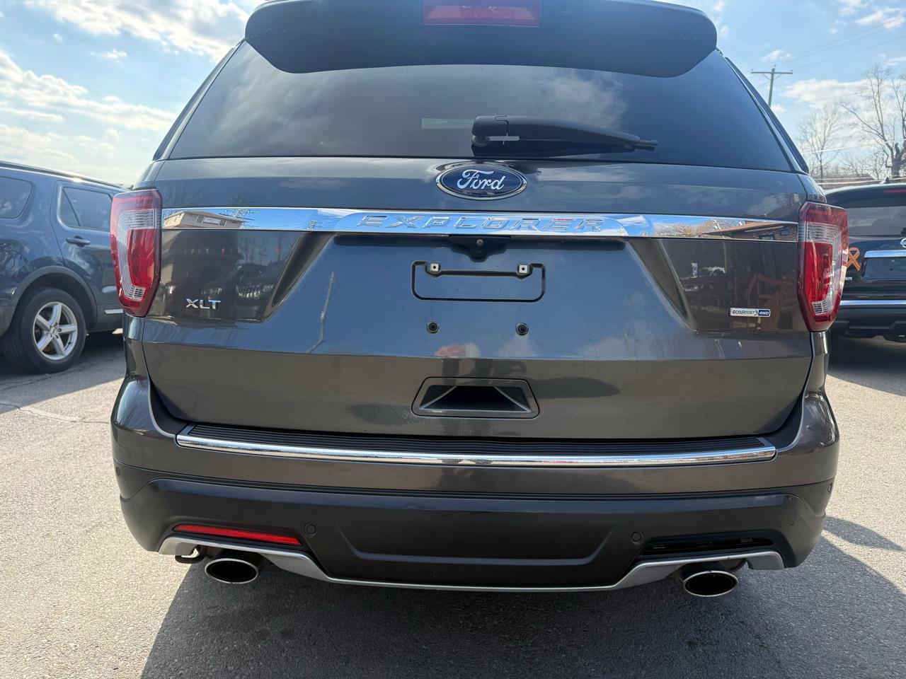 Ford Explorer XLT 4WD 2018