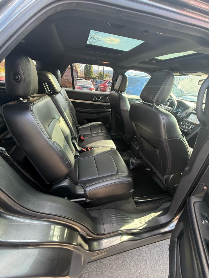 Ford Explorer XLT 4WD 2018