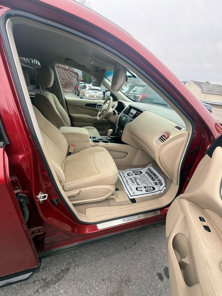 Nissan Pathfinder 4WD 4dr S 2013