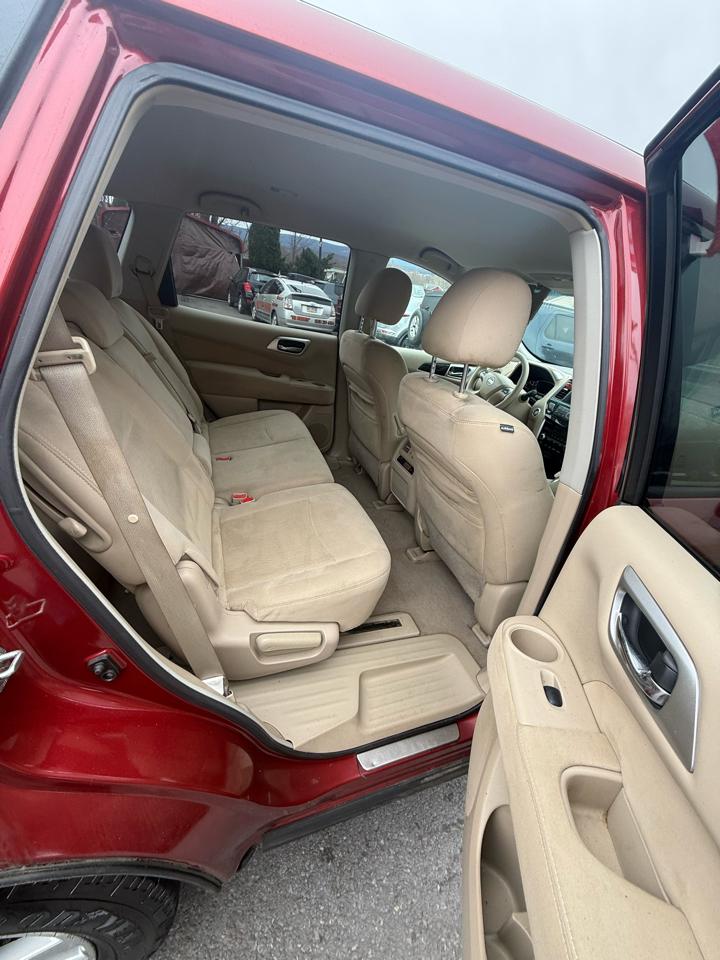 Nissan Pathfinder 4WD 4dr S 2013