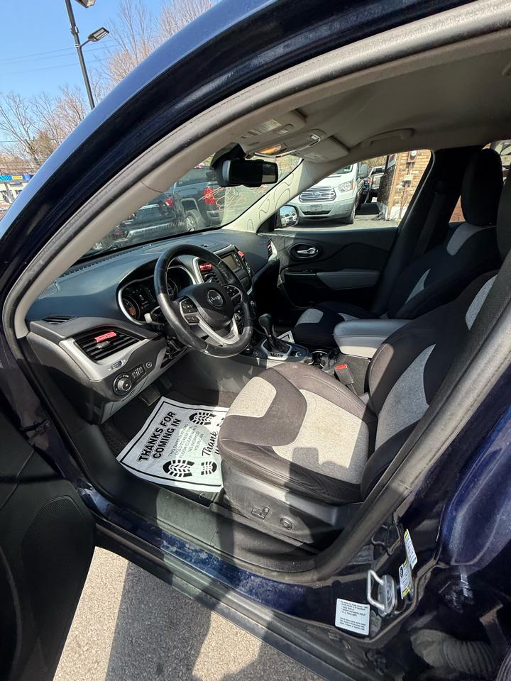 Jeep Cherokee 4WD 4dr Latitude 2014