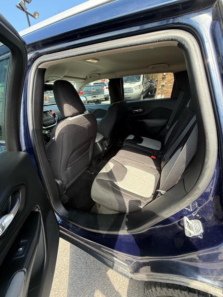 Jeep Cherokee 4WD 4dr Latitude 2014