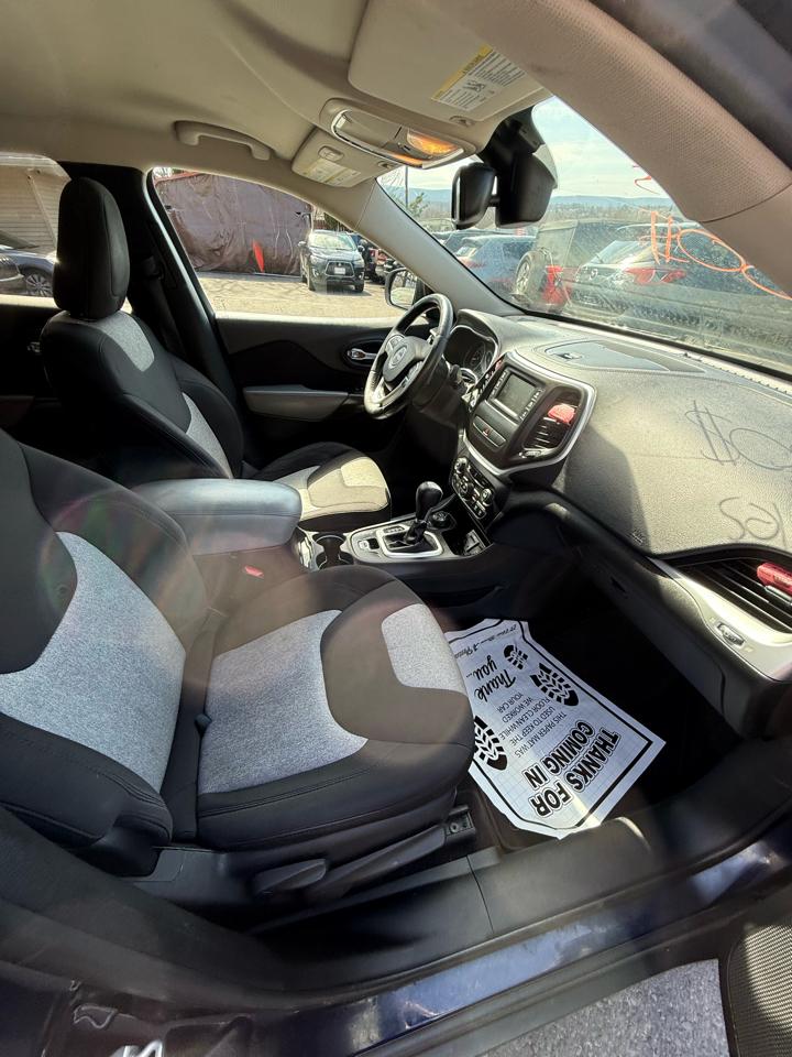 Jeep Cherokee 4WD 4dr Latitude 2014