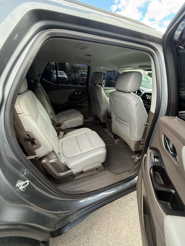 Chevrolet Traverse FWD 4dr LT Leather w/3LT 2019