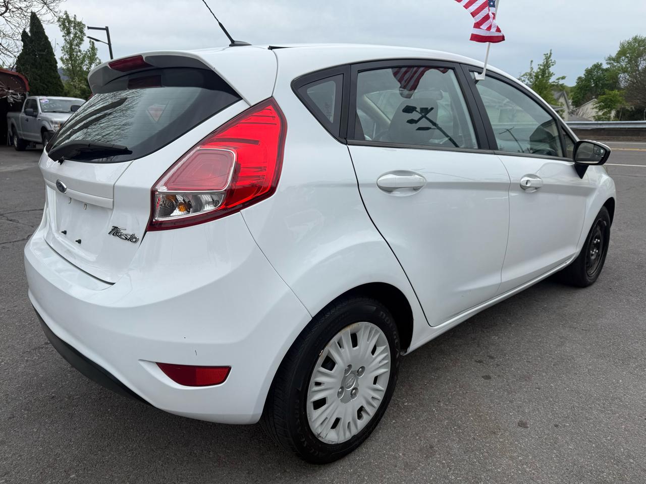 Ford Fiesta 5dr HB S 2015