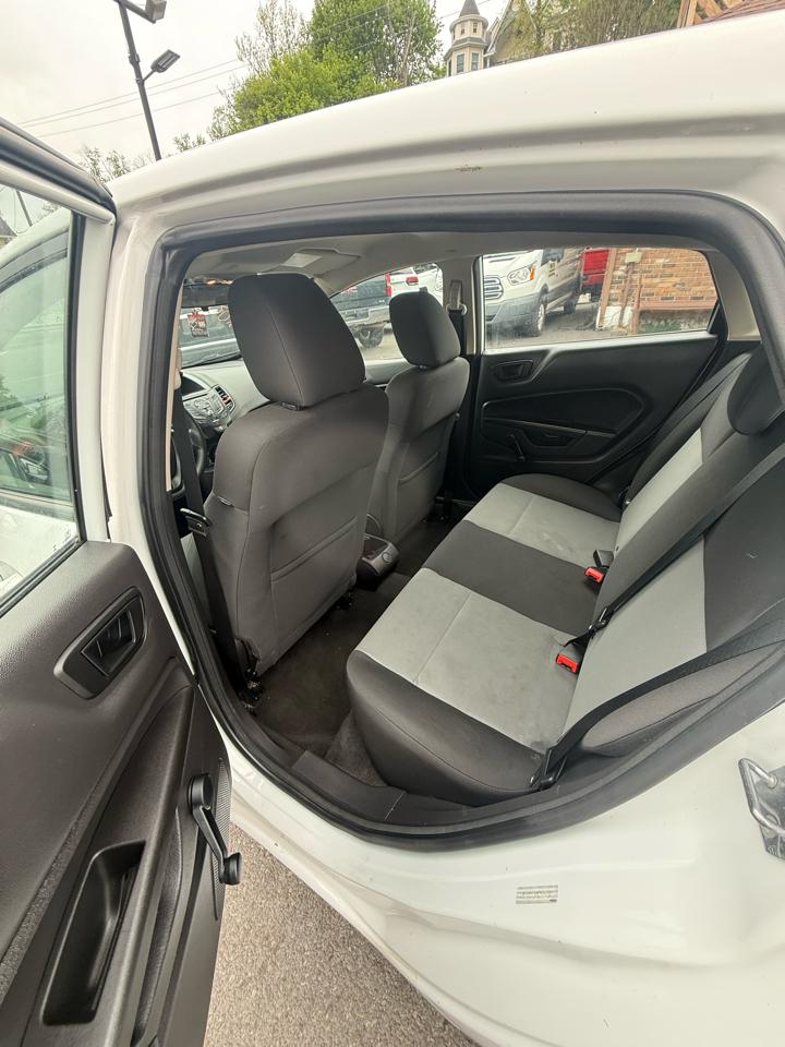 Ford Fiesta 5dr HB S 2015