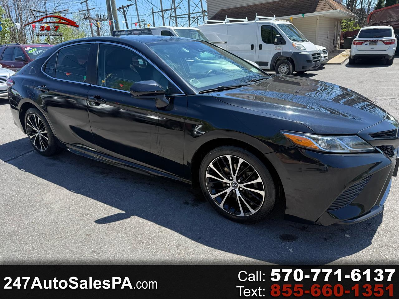 Toyota Camry SE Auto (Natl) 2020