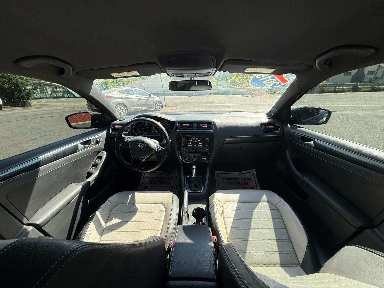 Volkswagen Jetta Sedan 4dr Auto 1.8T SE PZEV 2015