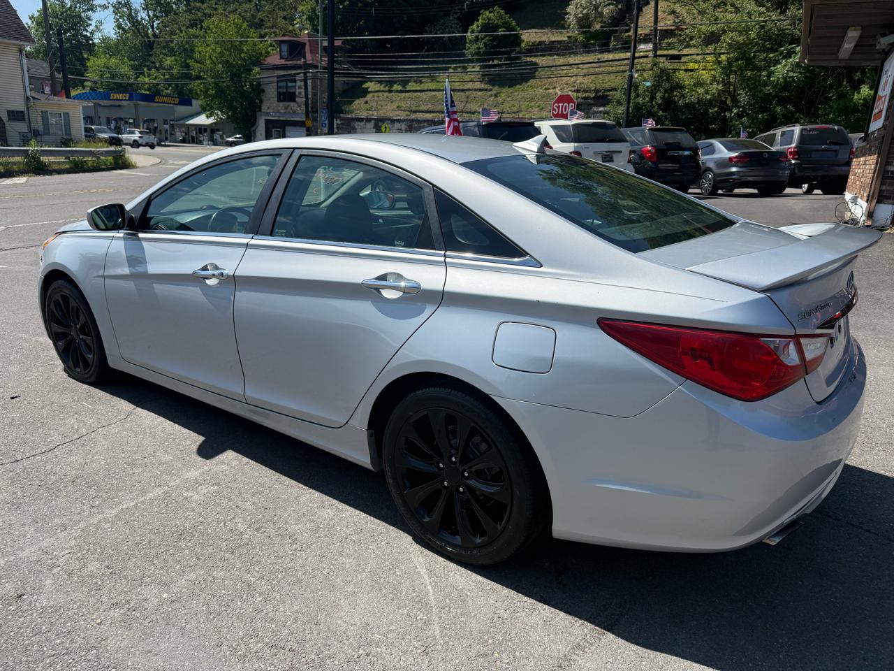 Hyundai Sonata 4dr Sdn 2.4L Auto SE 2011