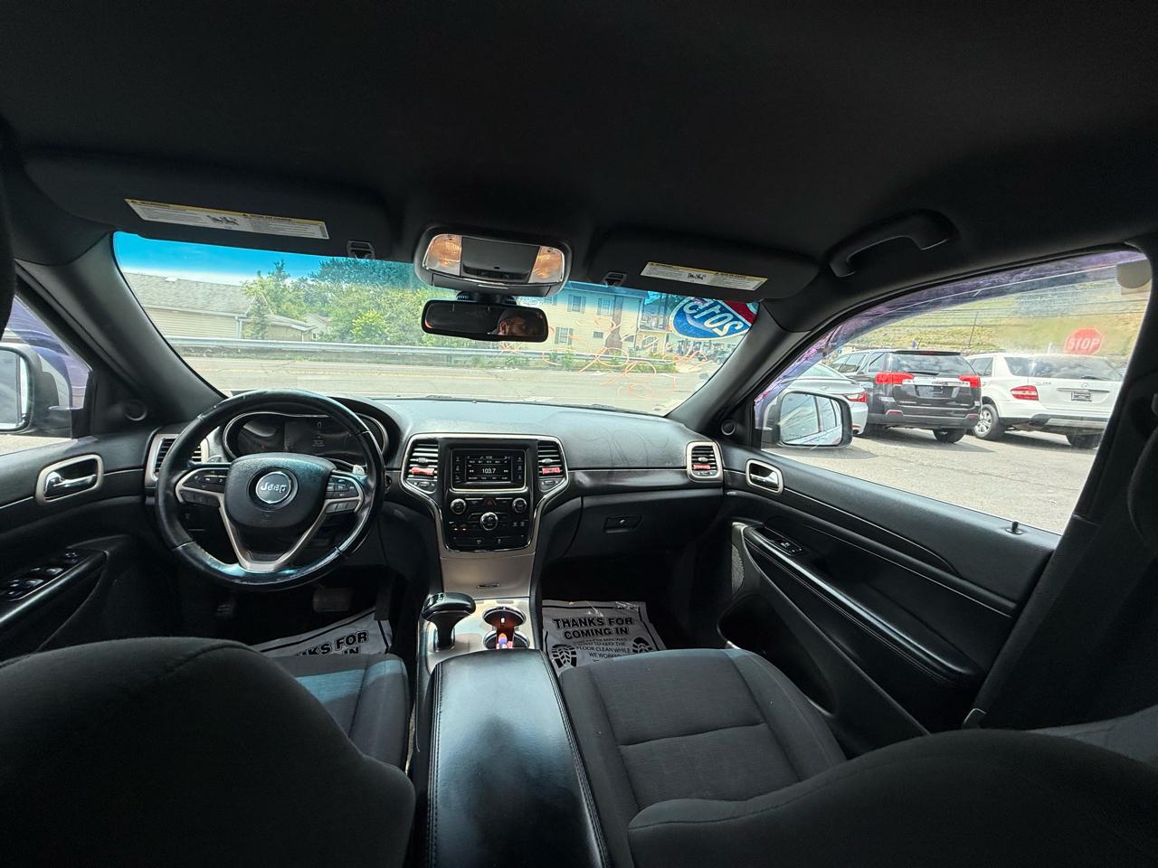 Jeep Grand Cherokee 4WD 4dr Laredo 2015