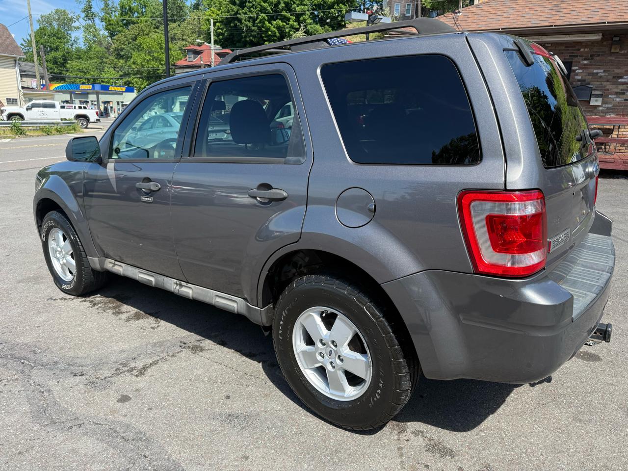Ford Escape FWD 4dr I4 Auto XLT 2009