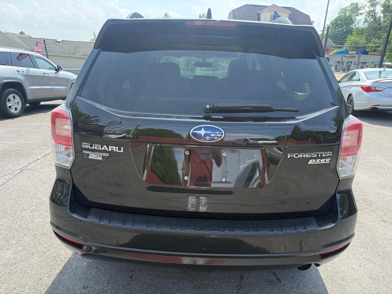 Subaru Forester 2.5i Limited CVT 2017