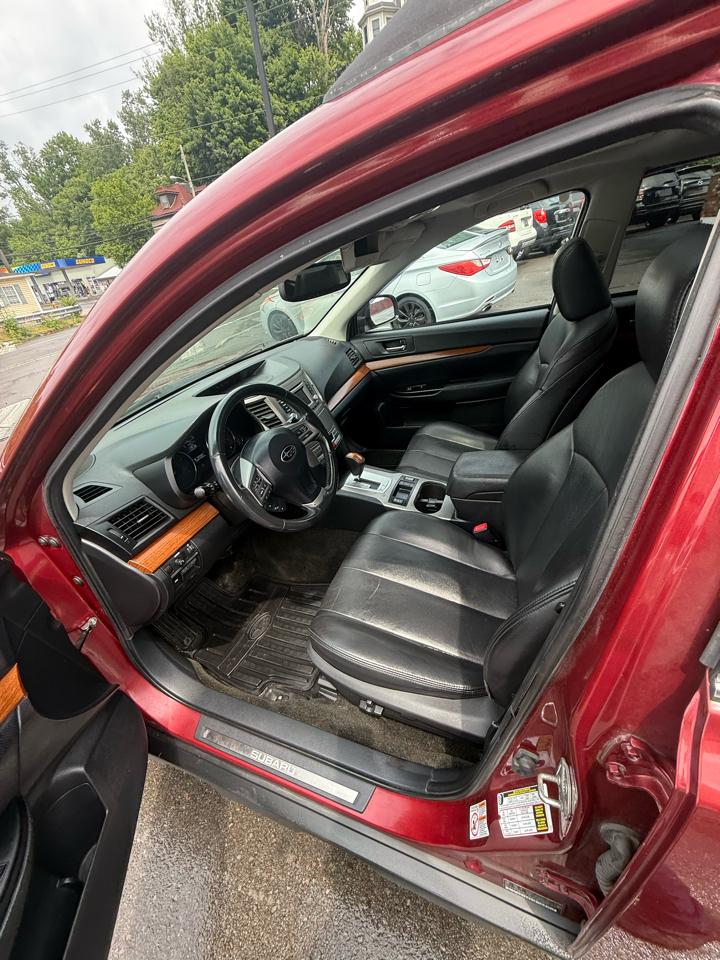 Subaru Outback 4dr Wgn H4 Auto 2.5i Limited 2013