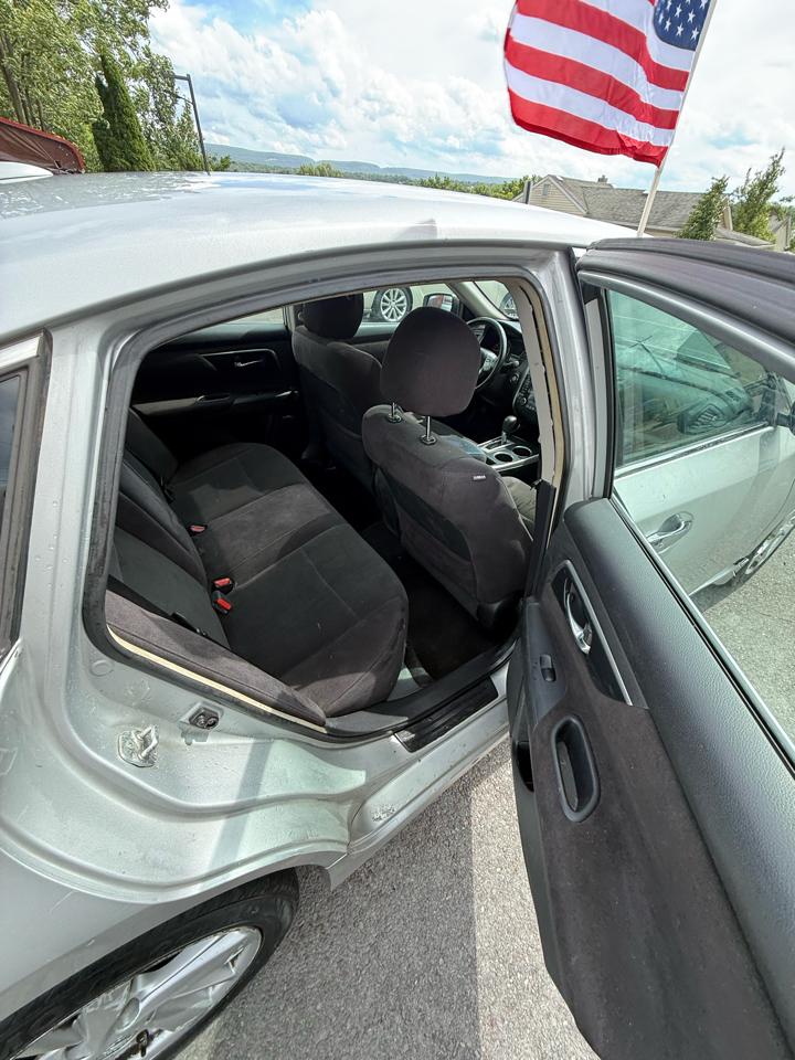 Nissan Altima 4dr Sdn I4 2.5 SV 2013