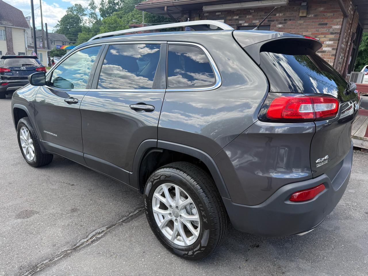 Jeep Cherokee 4WD 4dr Latitude 2015