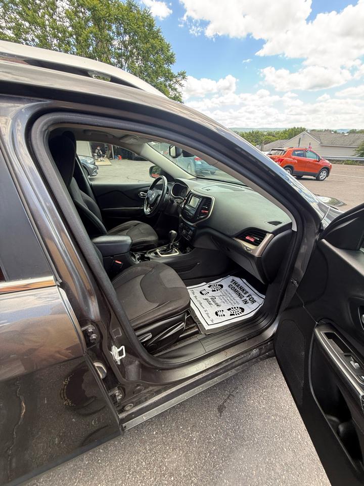 Jeep Cherokee 4WD 4dr Latitude 2015