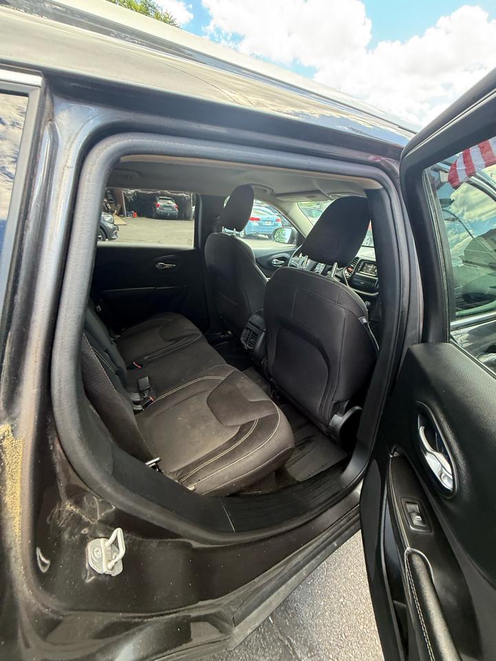 Jeep Cherokee 4WD 4dr Latitude 2015