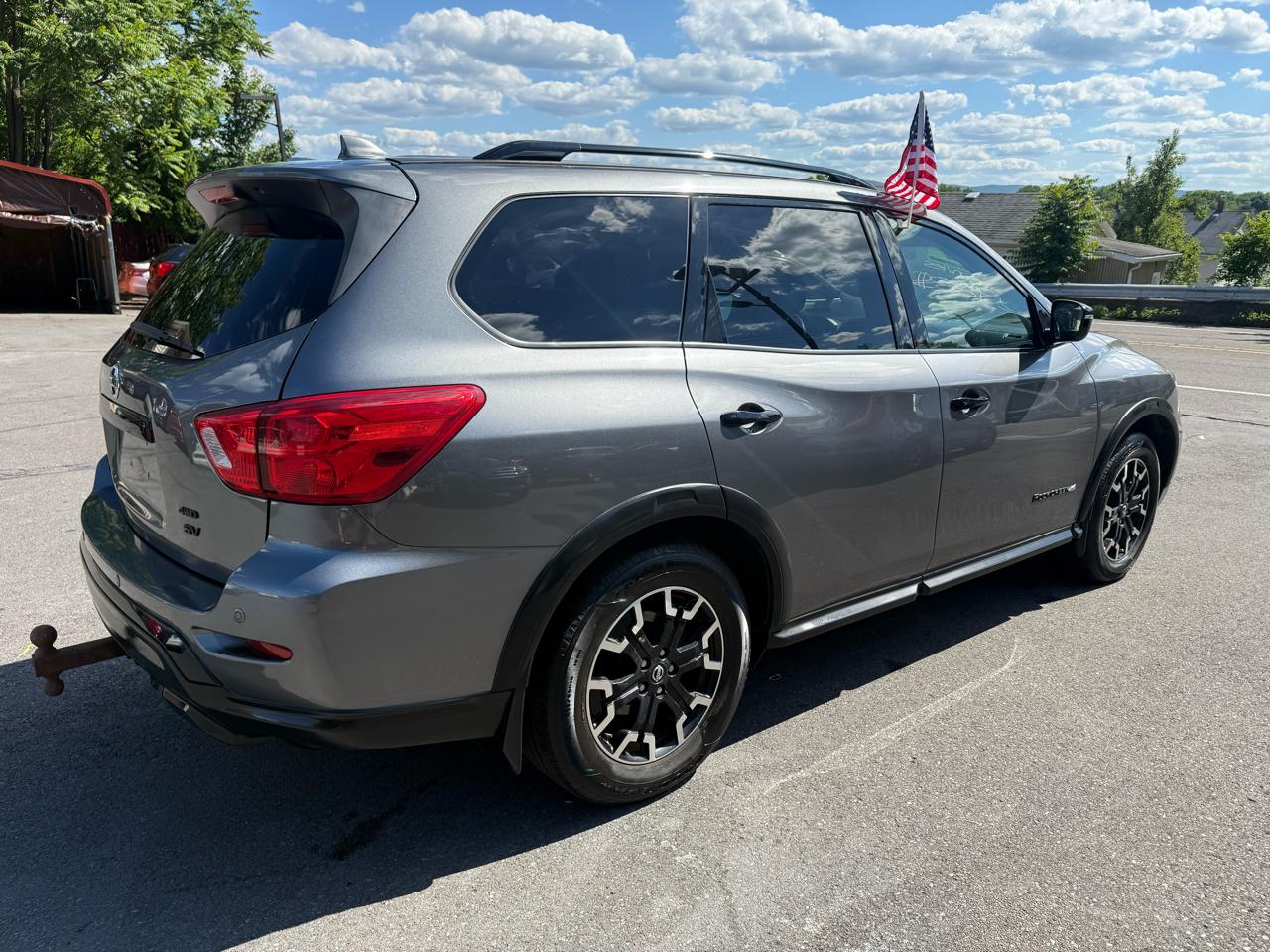 Nissan Pathfinder 4x4 SV 2019