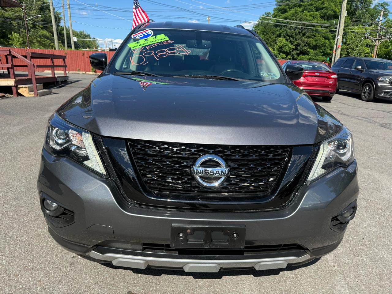 Nissan Pathfinder 4x4 SV 2019