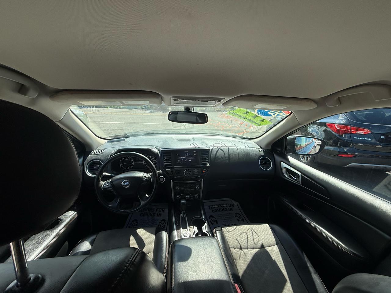 Nissan Pathfinder 4x4 SV 2019
