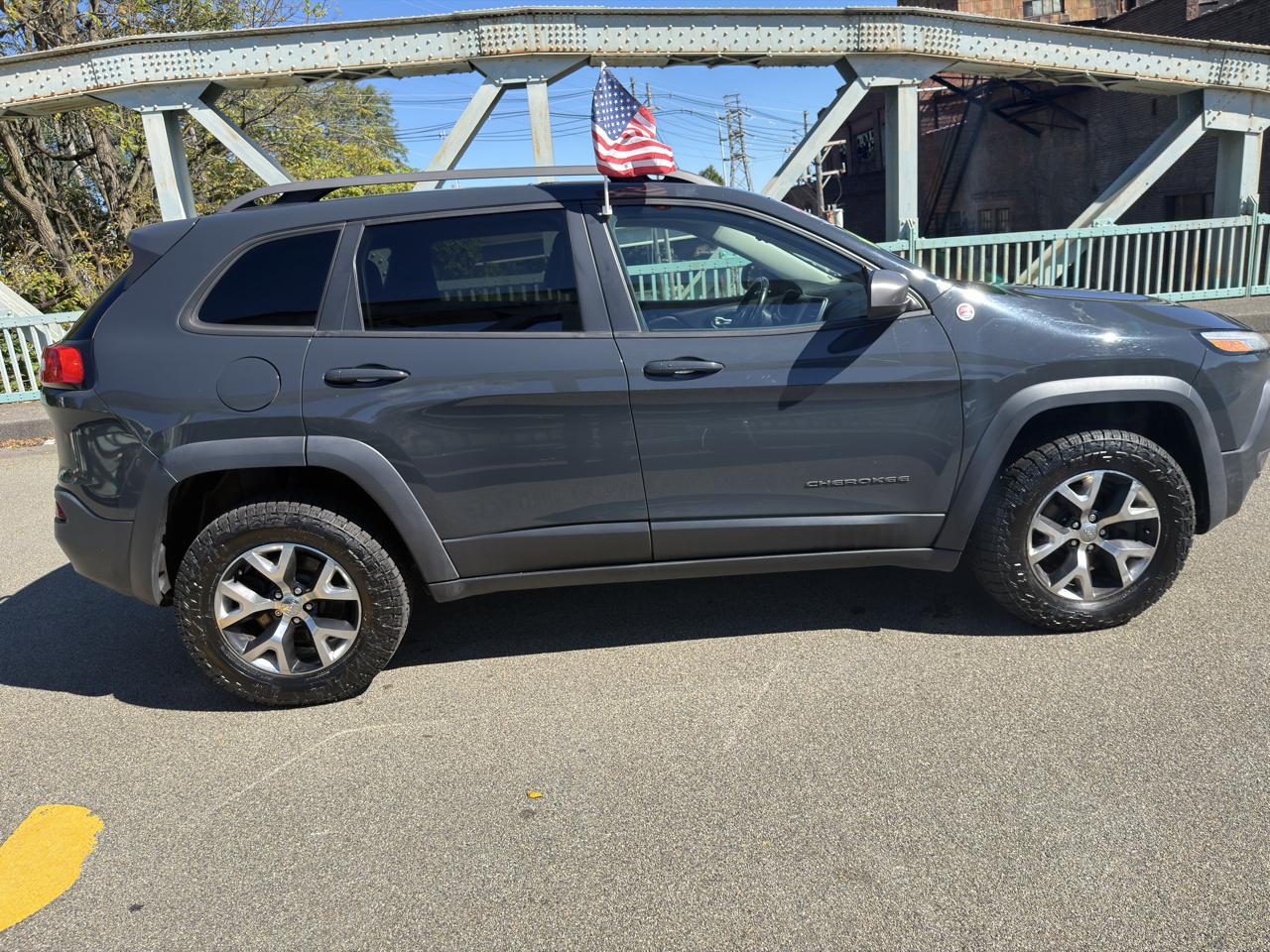 Jeep Cherokee 4WD 4dr Trailhawk 2016