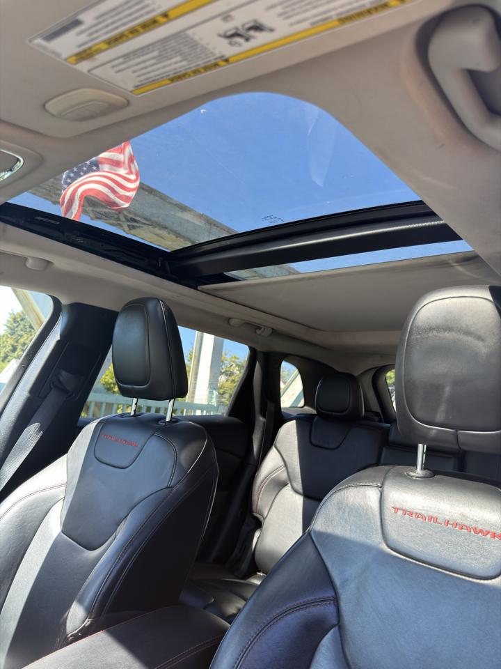 Jeep Cherokee 4WD 4dr Trailhawk 2016